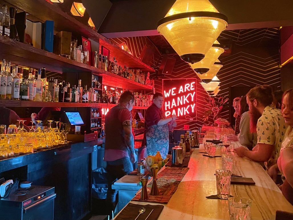 Ladina Bar 2